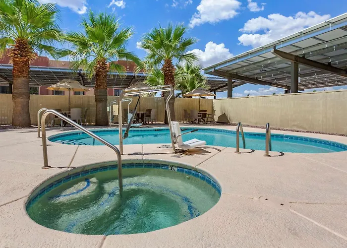 Comfort & North Tucson Marana Hotel