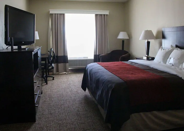 Comfort & North Tucson Marana Hotel