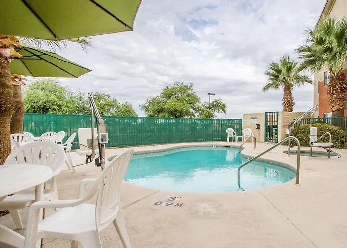 Hotel Comfort & North Tucson Marana