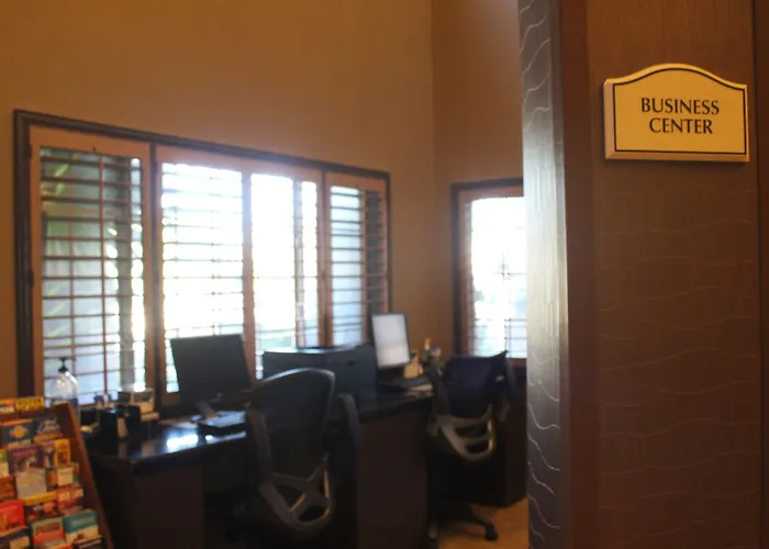 Comfort & North Tucson Marana Hotel 4*