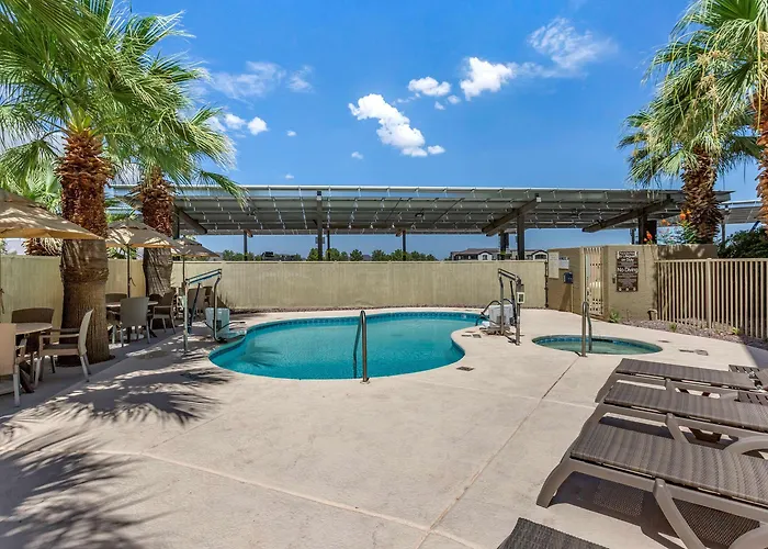 Comfort & North Tucson Marana Hotel
